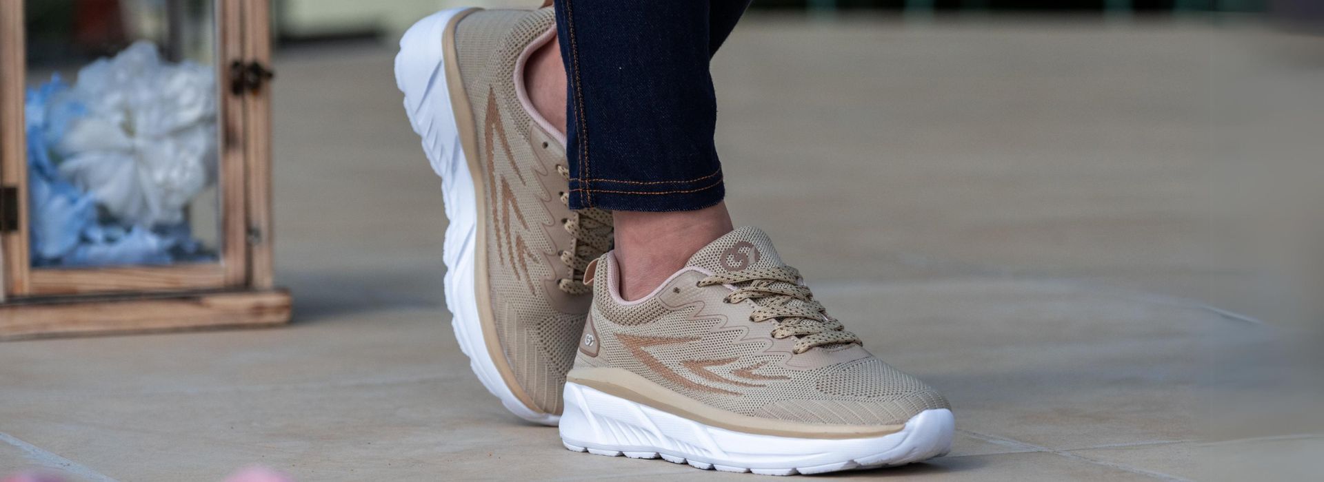 Sneakers femminili deals